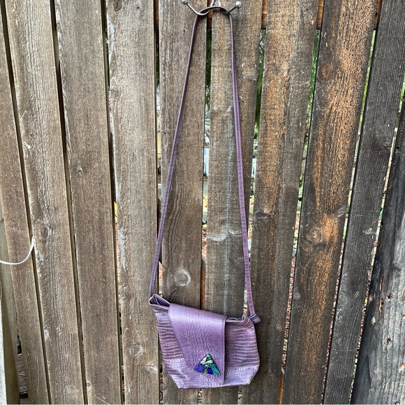 Thomas Leather Purple Dichroic Glass Button Crossbody Purse - Picture 7 of 14